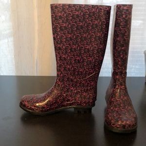 Girl’s Rainboots! 💓